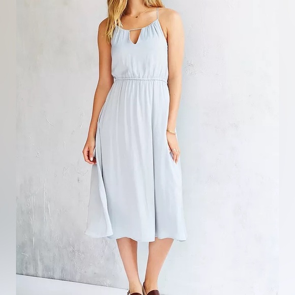 Dresses & Skirts - Urban Outfitters Bibi Satin Midi Dress - Size M
